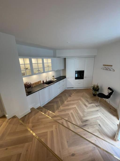 Nyrenoveret Charmerende Lejlighed I Odense C! Lägenhet Exteriör bild