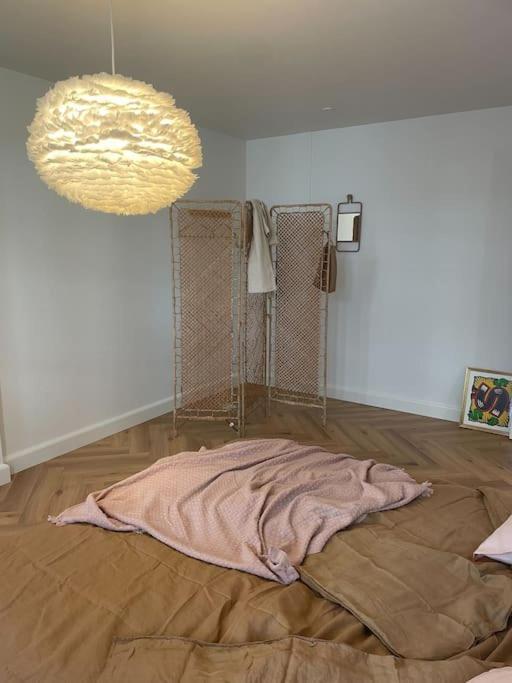 Nyrenoveret Charmerende Lejlighed I Odense C! Lägenhet Exteriör bild
